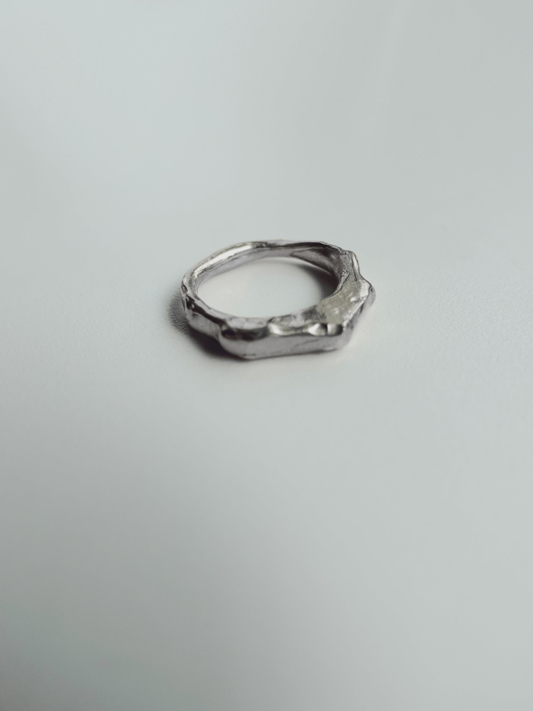 SUMAU / R (R-029)