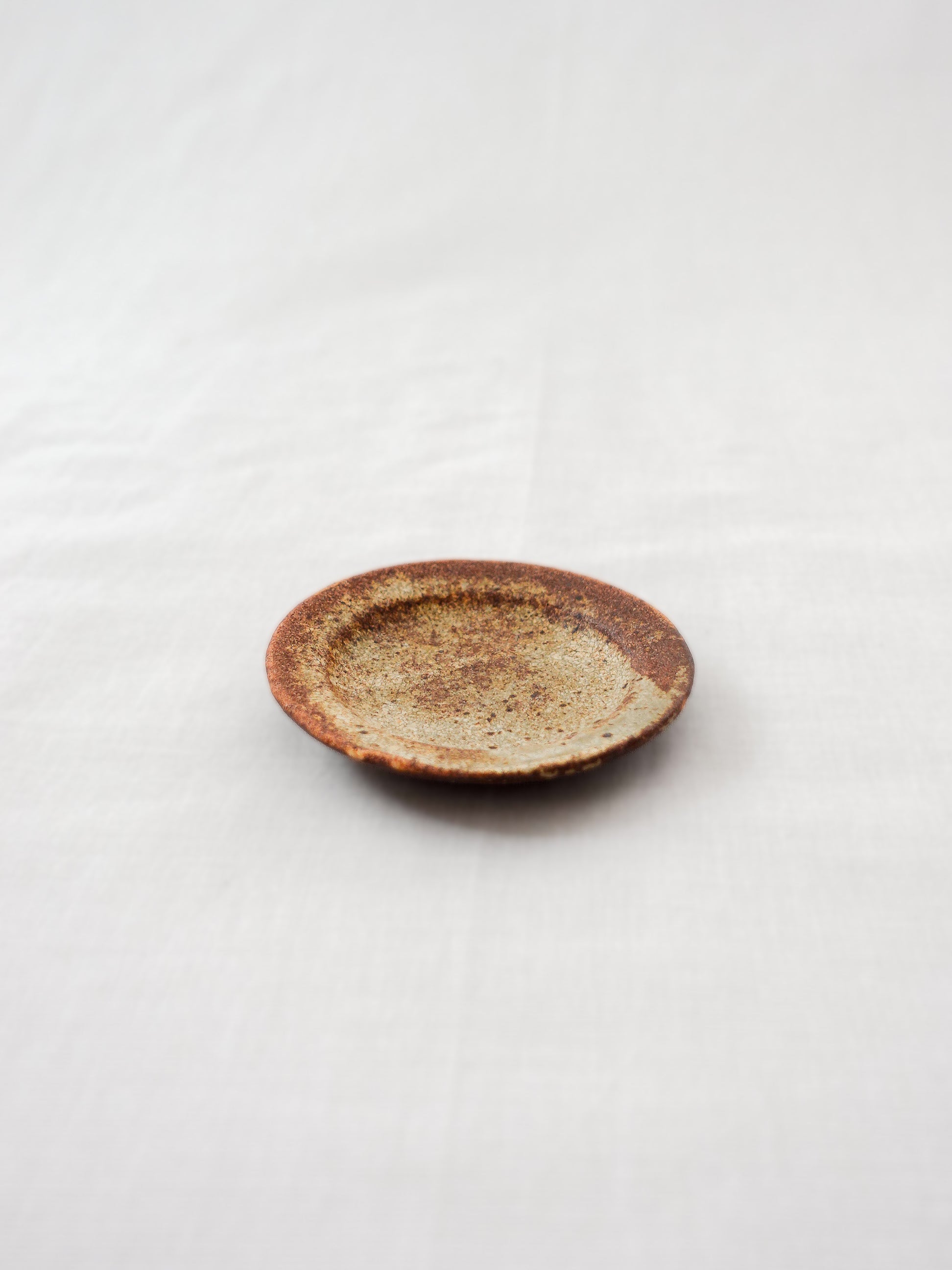 馬渡新平 / リム皿 Φ8cm