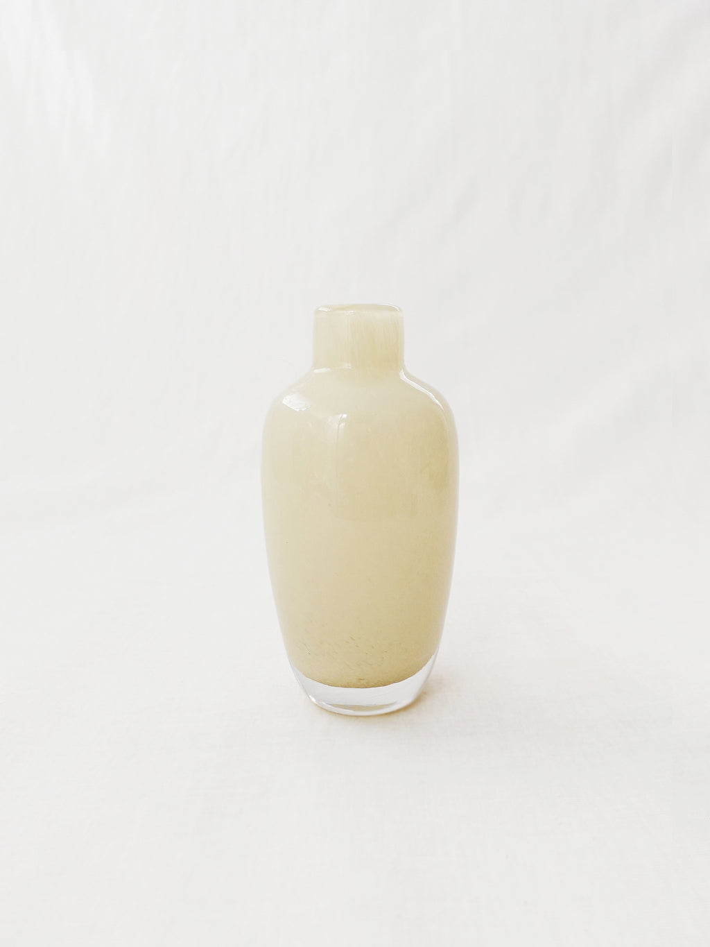 Milky Glass Vase  / Φ7cm