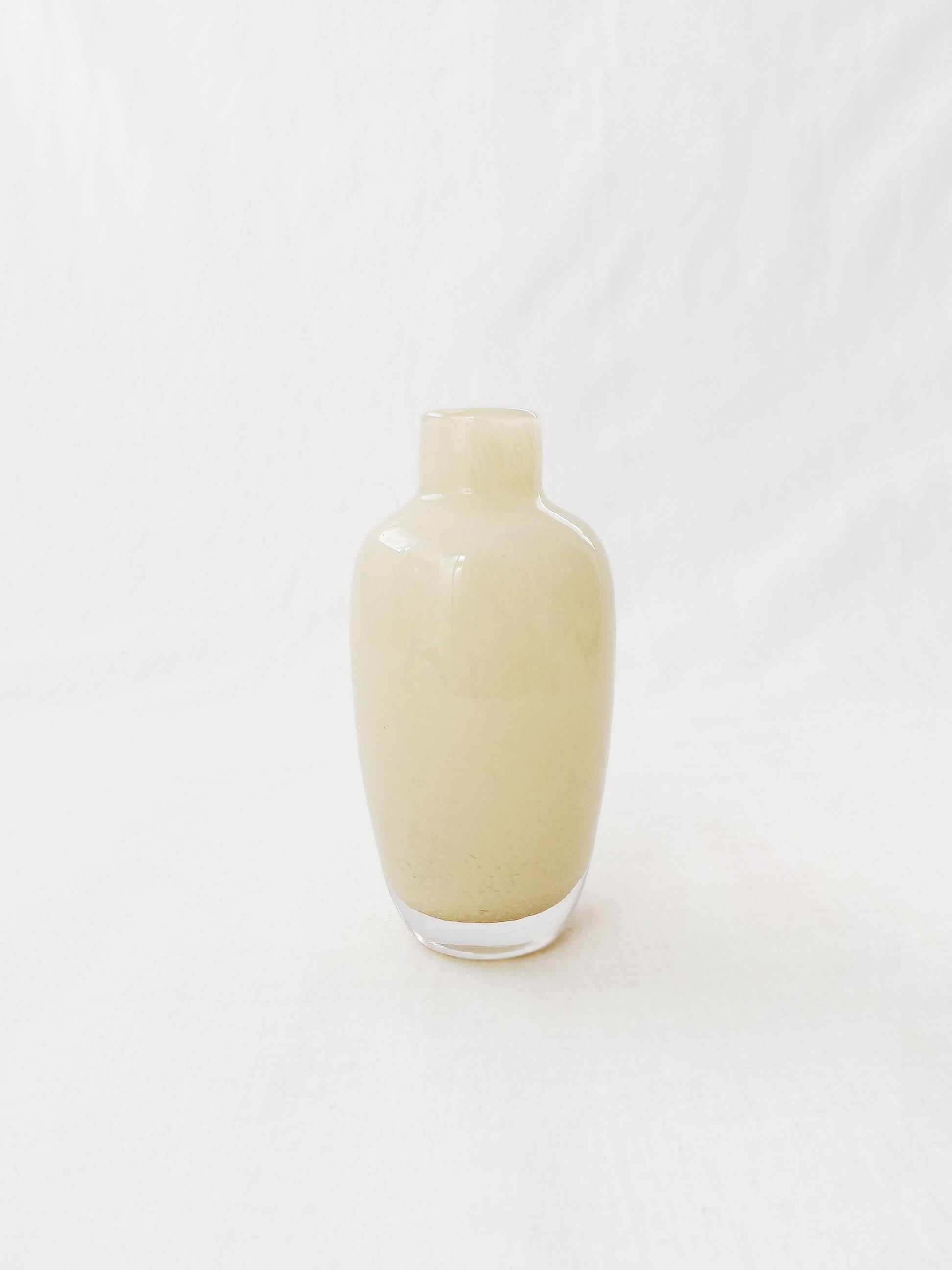 Milky Glass Vase  / Φ7cm